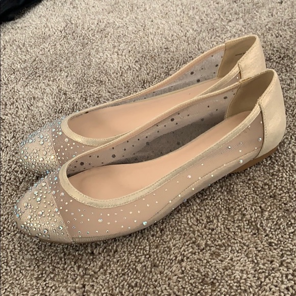 Le Chateau shoes - Picture 3 of 4